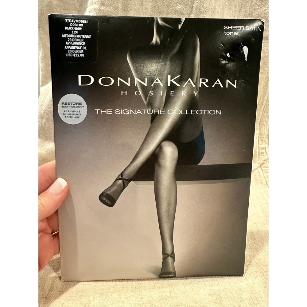 Donna Karan Hosiery Pantyhose Black Size M NEW Signature Collection NEW